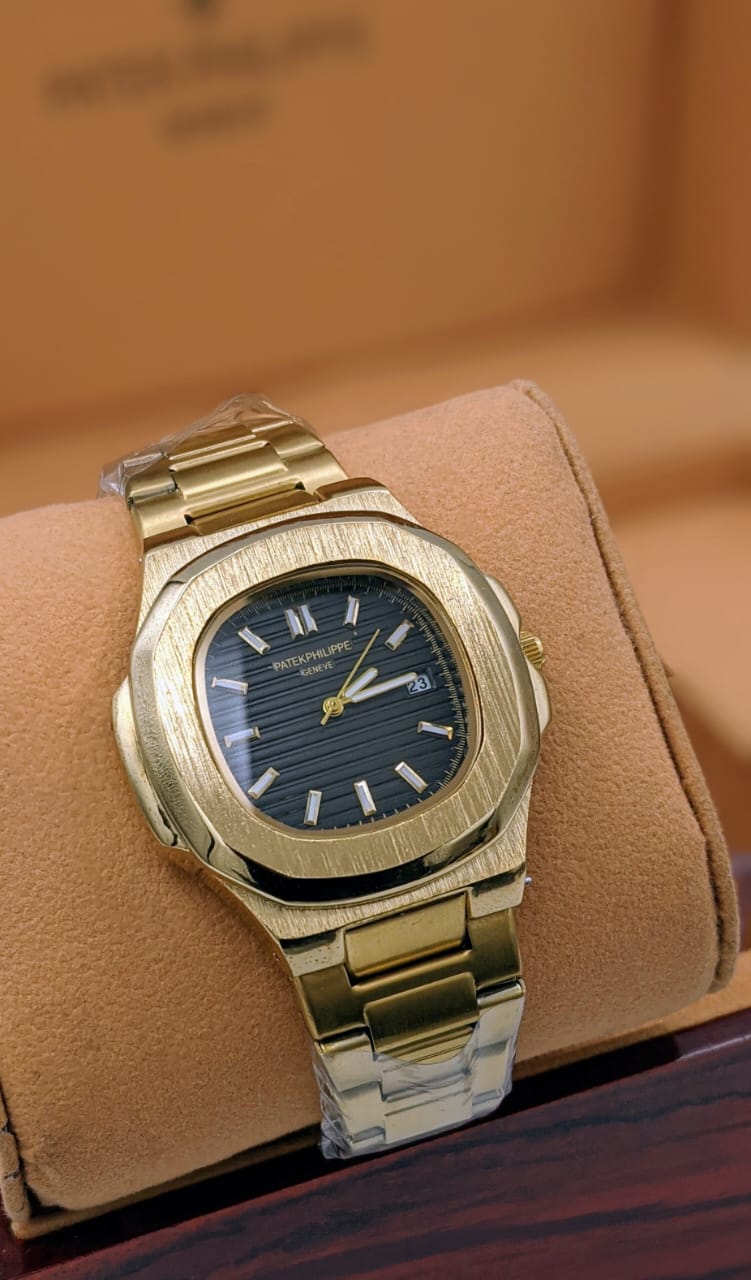 Patek Philippe Nautilus Gold Chain (4 Variants)
